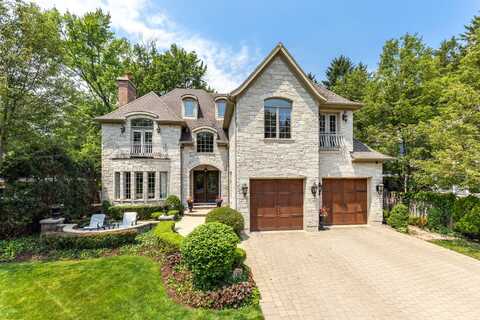 655 Thornwood Drive, Naperville, IL 60540