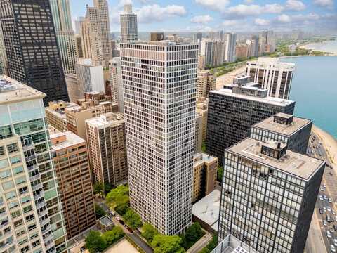 260 E Chestnut Street, Chicago, IL 60611