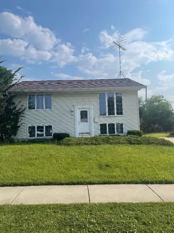 316 McKool Avenue, Romeoville, IL 60446