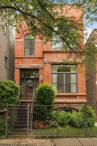 1850 W Superior Street, Chicago, IL 60622