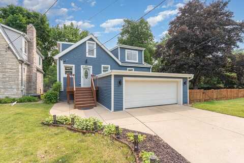1237 Fox River Drive, Algonquin, IL 60102