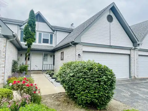 1506 Fernwood Court, Gurnee, IL 60031