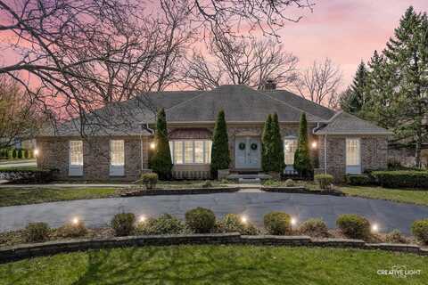 1452 Country Squire Drive, Geneva, IL 60134