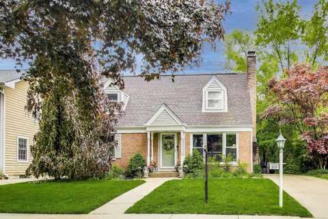 300 Hollywood Court, Wilmette, IL 60091