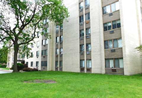 9740 S Pulaski Road, Oak Lawn, IL 60453