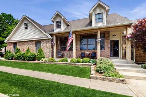 703 GREENWOOD Avenue, Mundelein, IL 60060
