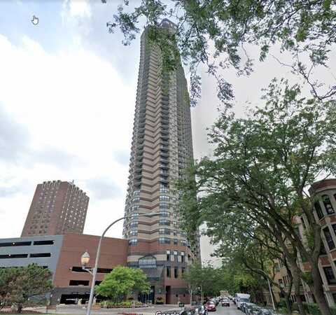 3660 N Lake Shore Drive, Chicago, IL 60613