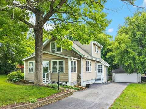 38 Highview Avenue, Fox Lake, IL 60020