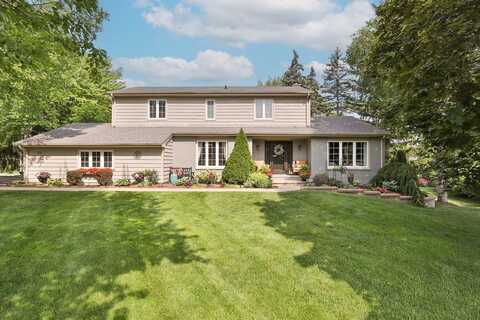 110 Tudor Drive, Barrington, IL 60010