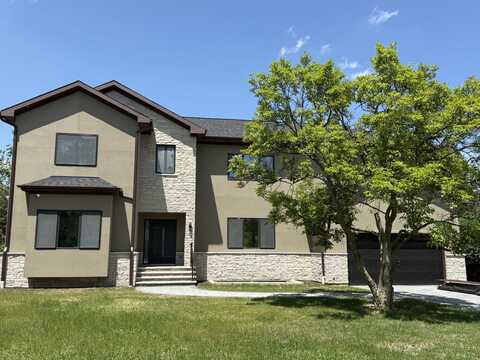 1744 Walnut Circle, Northbrook, IL 60062