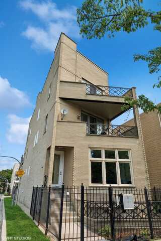 2538 W Flournoy Street, Chicago, IL 60612