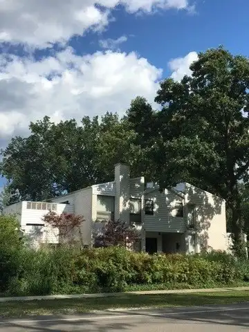 941 Harms Road, Glenview, IL 60025