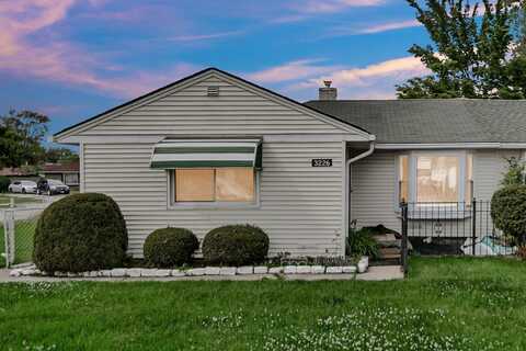 3226 W Lydia Avenue, Robbins, IL 60472