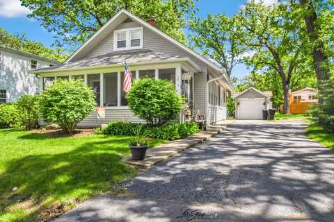 3019 Crescent Avenue, McHenry, IL 60050