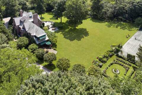 22 Indian Hill Road, Winnetka, IL 60093