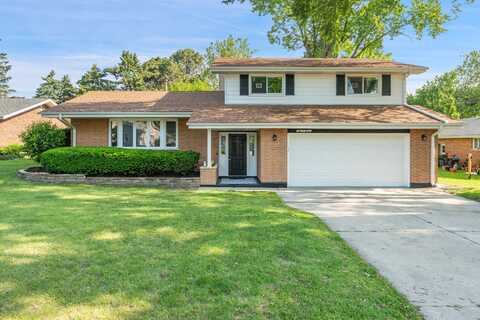 203 Hartway Court, Montgomery, IL 60538