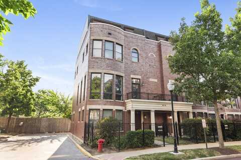 2632 N HARTLAND Court, Chicago, IL 60614