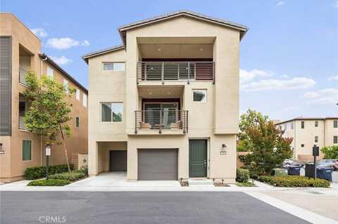 584 Catalonia, Lake Forest, CA 92630