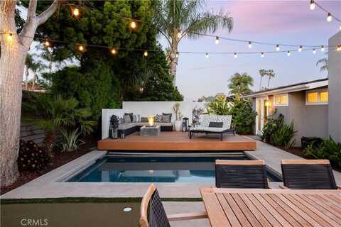292 Bowling Green Drive, Costa Mesa, CA 92626
