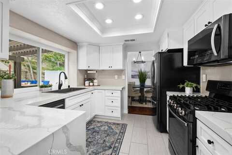 5 San Sebastian, Rancho Santa Margarita, CA 92688