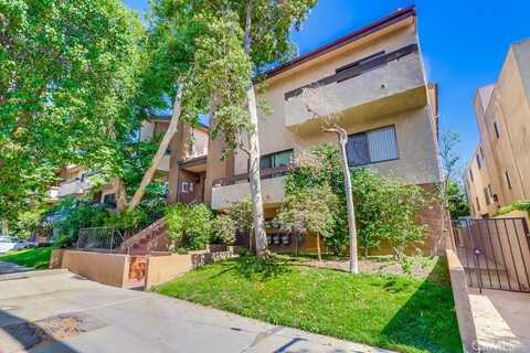 12330 Magnolia Boulevard, Valley Village, CA 91607