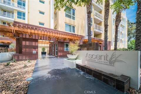 21301 Erwin Street, Woodland Hills, CA 91367