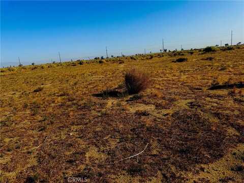 82 STW VIC AVE E # J2, Lancaster, CA 93535