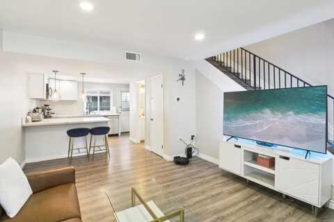 951 Amistad Ct, El Cajon, CA 92019