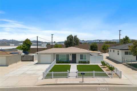 231 N Lincoln Avenue, Corona, CA 92882