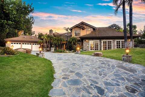 590 Stonebrook Street, Simi Valley, CA 93065