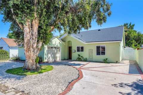17508 Strathern Street, Northridge, CA 91325