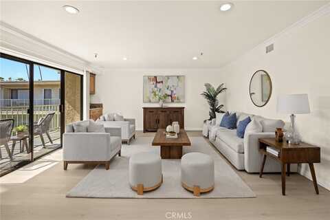 70 N Catalina Avenue, Pasadena, CA 91106