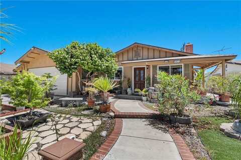 5022 W Kent Avenue, Santa Ana, CA 92704