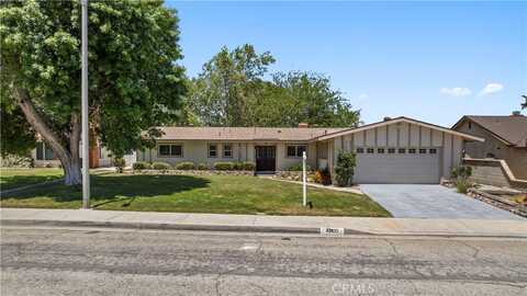 42835 Cinema Avenue, Lancaster, CA 93534