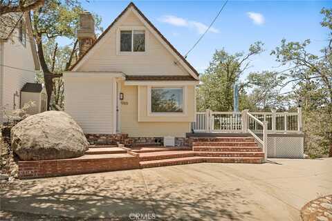 988 Inspiration Drive, Lake Arrowhead, CA 92326