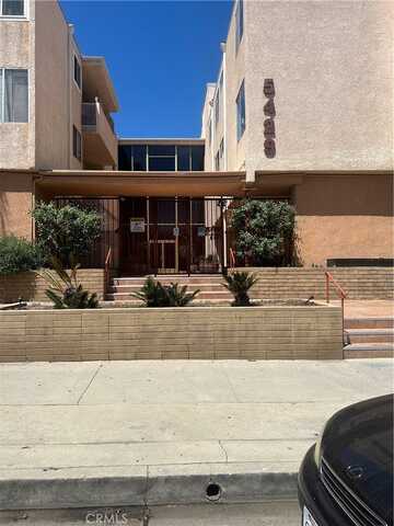 5429 Newcastle Avenue, Encino, CA 91316