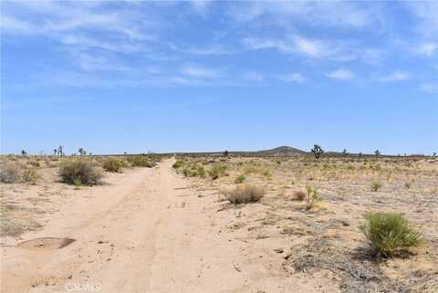 15500 Ave F8 E, Lancaster, CA 93535
