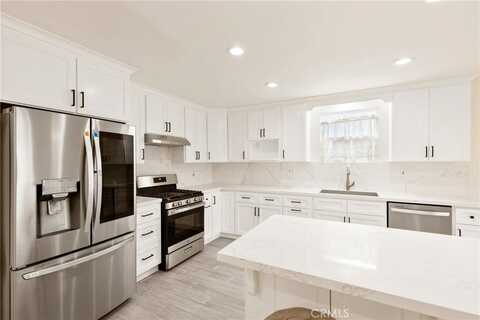 11816 Tennessee Place, Los Angeles, CA 90064