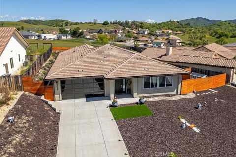 3530 Lakeside Village Dr, Paso Robles, CA 93446
