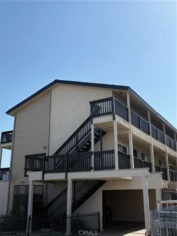 1126 Raymond Avenue, Long Beach, CA 90804