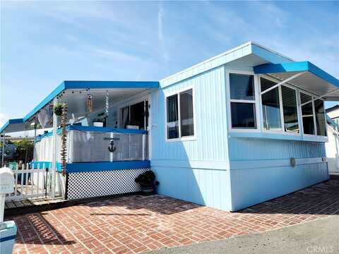 6267 Driftwood Drive, Long Beach, CA 90803