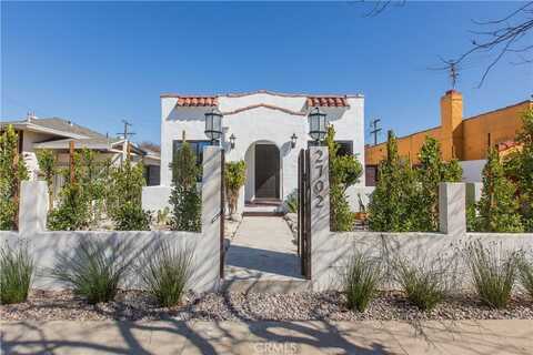 2702 Reynier Avenue, Los Angeles, CA 90034