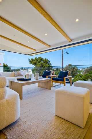 2007 Ava Avenue, Hermosa Beach, CA 90254