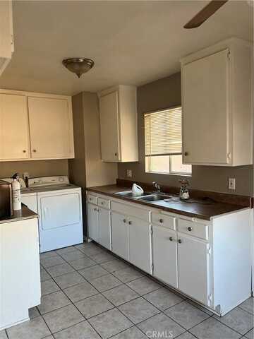 16275 Cajon Street, Hesperia, CA 92345