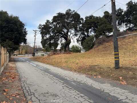 0 Lincoln (NO flood zone!) 10, Val Verde, CA 91384