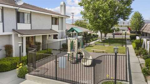 2346 Royal Avenue, Simi Valley, CA 93065