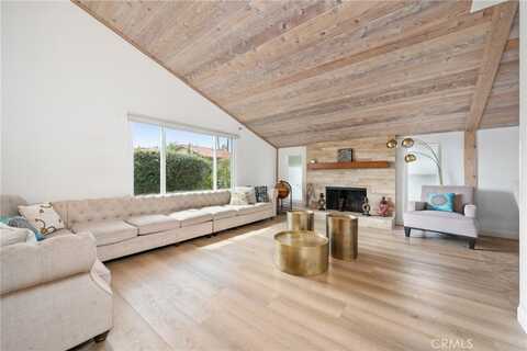 24942 Sebastian Lane, Mission Viejo, CA 92691
