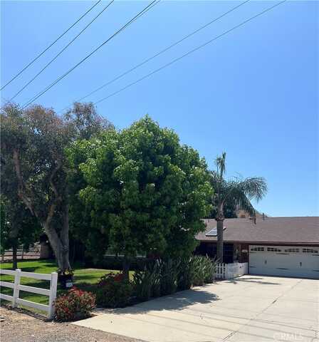1390 Corona Avenue, Norco, CA 92860