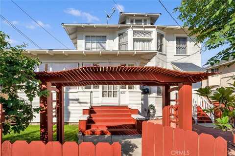 225 N Avenue 57, Los Angeles, CA 90042