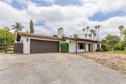 1320 Cuesta Norte, Fallbrook, CA 92028